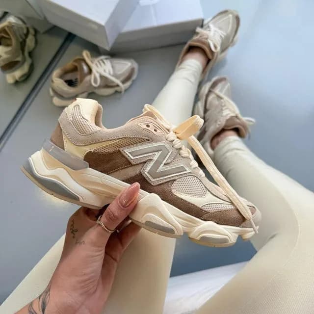 New Balance 9060, ângulo 1 de 3