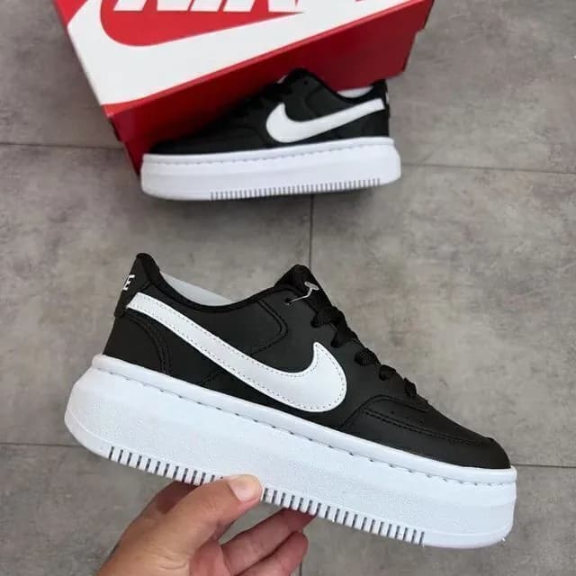 Nike Court Vision preto, ângulo 1 de 3