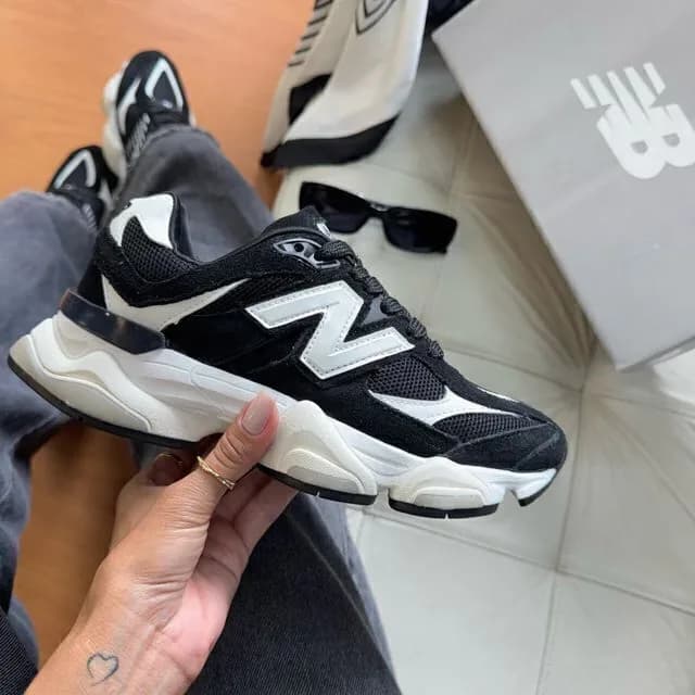 New Balance 9060 em couro
